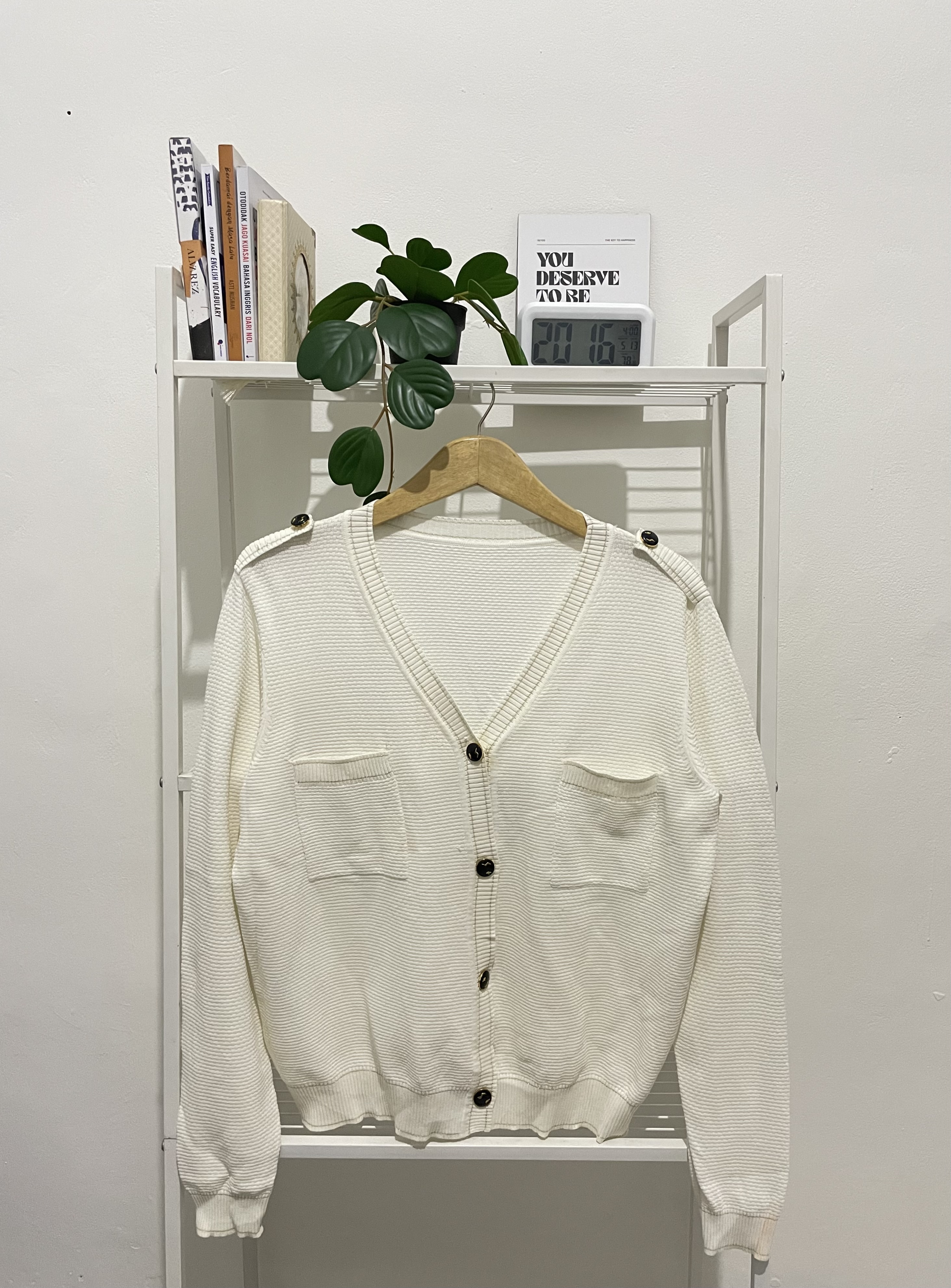 Lapak Kampus Dot Com cardi white