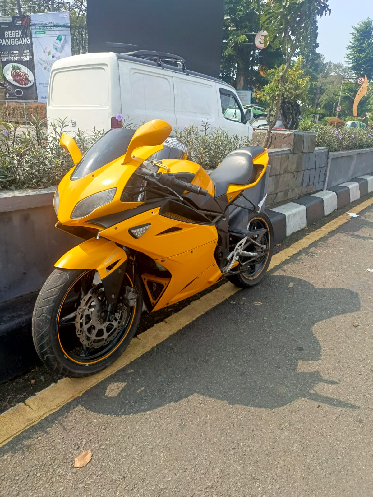 Lapak Kampus Dot Com Megelli 250 CC